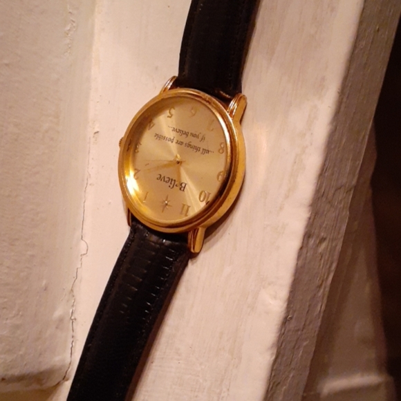 Watch - Picture 2 of 4